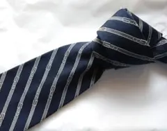 美品 GUCCI ネクタイ ネイビー シルバー ストライプ