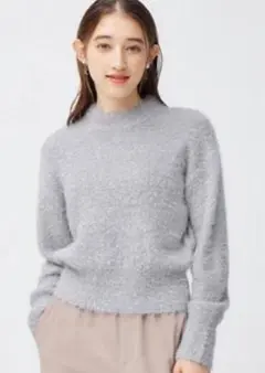 シャイニークルーネックセーター　GU