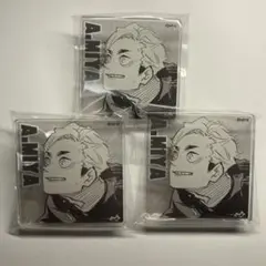 ハイキュー宮侑  アクリルバッジ