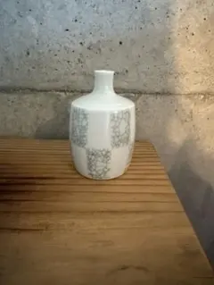 作家もの　貫入　陶器製　花瓶（一輪挿し）