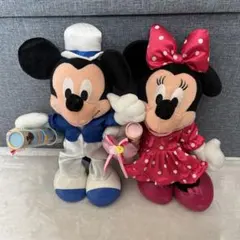 ミッキーマウスとミニーマウス ぬいぐるみ