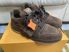 LV トレイナー スニーカー