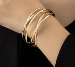 ゴールド 重ね付け可能 バングル