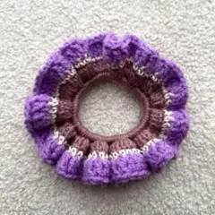 ハンドメイド　鍵編みシュシュ　ピンク　紫　コットン　毛糸　シュシュ　ヘアアクセ
