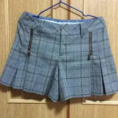 コムサ モデルズのショートパンツ