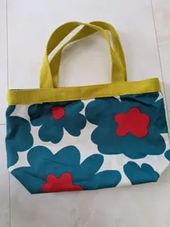 Item thumbnail for item 77be6e9b-e64d-4fd4-8d11-5131ec04dc4a