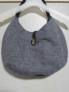 Item thumbnail for item a0755b53-663f-4cf1-a0e1-64ff3bc62fe7