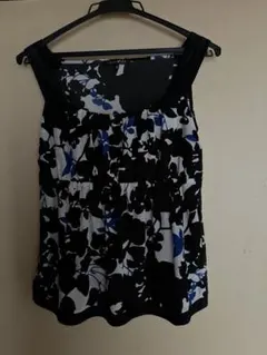 キャミソール　インディヴィ　美品　花柄　クリーニング済のサムネイル