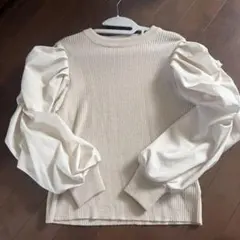 アイボリー パフスリーブ ニット 長袖