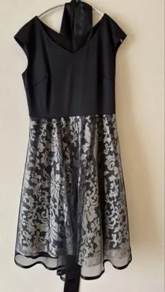 オケージョンお呼ばれ エレガントな黒のドレス Mサイズ