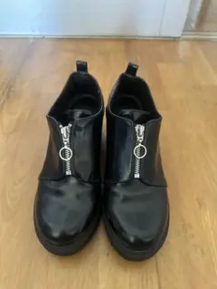 黒 厚底ブーツ ジッパー付き