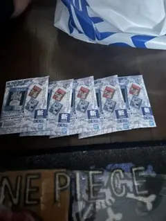 ワンピース ベースショップ アクリルブロックチャーム 【1〜3月】未開封　5個