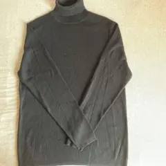 ユニクロ　タートルネックセーター XL