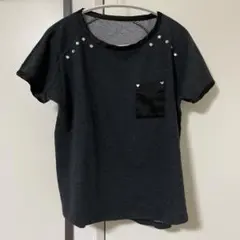 ＆LOVE❤️ビジュ付き黒半袖Tシャツのサムネイル