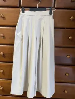 スカーチョ　ベージュ　S