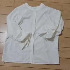 白シャツ七分袖