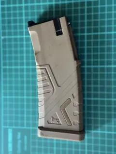 【ブルーガジェット】マルイ EVOLT エボルト PMAG実物加工マガジン 窓有 ブルーガジェット】マルイ EVOLT エボルト PMAG実物加工マガジン 窓有