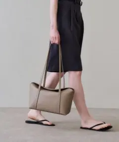 MONOROW SARA ETOUPE トートバッグのサムネイル