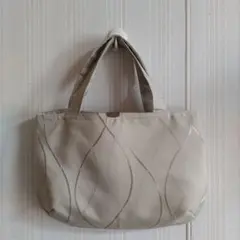 ちょっとそこまでお使いバック★裏地付・内ポケット付きベージュ 波状柄トートバッグ