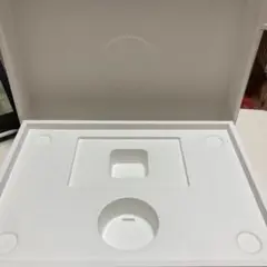 Apple MacBook Air (A2337) 箱