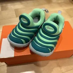 新品未使用　ナイキ　NIKE ダイナモフリー　ベビーシューズ　12cm
