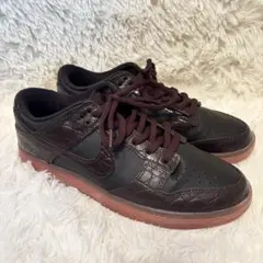 極美品 NIKE DUNK LOW SE ベルベット ブラウン 27.0cmのサムネイル