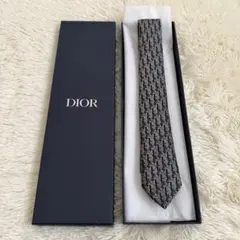 Item thumbnail for item 707768d8-09b6-4672-84e9-15f40aadc756