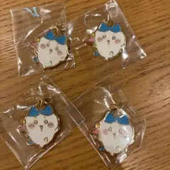 ちいかわパーク 缶バッジ チャーム ハチワレ✖️4