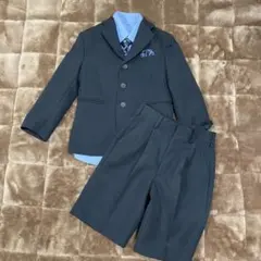 フォーマルスーツ男子　110 卒園　入学式 黒ストライプ