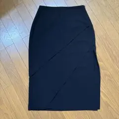 美品 ZARA ブラック タイトスカート スリット入り Mサイズのサムネイル
