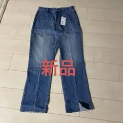 新品　デニムジーンズ