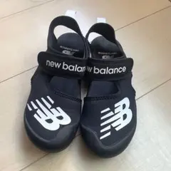 new balance 黒　キッズサンダル 21cm