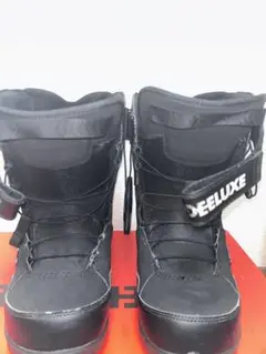DEELUXE
