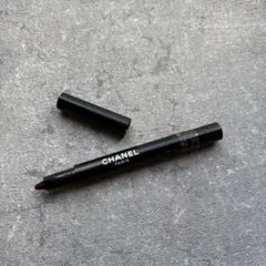 シャネル　スティロ　オンブル　エ　コントゥール　15