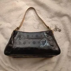 CLATHAS 黒 エナメル ハンドバッグ