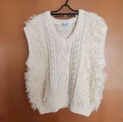 RODEO CROWNS ケーブルニットベストアイボリー