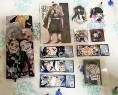 鬼滅の刃 ステッカー クリアファイル ポストカード 缶バッチ