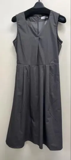 美品　dolce グレー ノースリーブ Vネック ワンピース サイズF