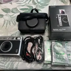 FUJIFILM instax mini Evo
