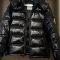 MONCLER ブラック ダウンジャケット MAYA 1