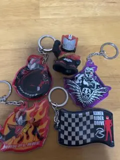 仮面ライダー アクリルキーホルダー 4個セット