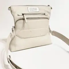 超極美品✨メゾンマルジェラ　5AC ショルダーバッグ　スモール　ホワイト　レザー