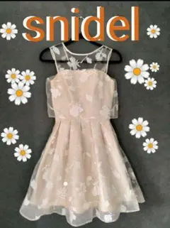 SNIDEL 　プリントオパールワンピースのサムネイル