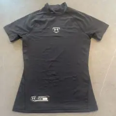 UNDER ARMOUR アンダーシャツ　YLG