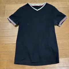 MONCLER スリムフィット Vネック Tシャツ