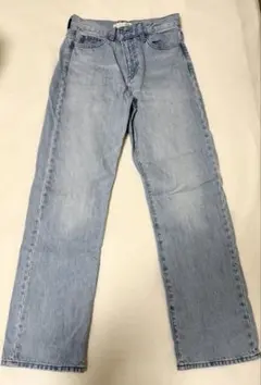 ［UNIQLO JWA］ストレートジーンズ