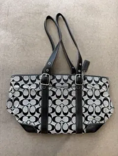 COACH シグネチャー ショルダーバッグのサムネイル