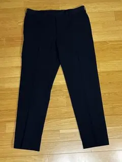 UNIQLOダークネイビー スラックス バックポケット付き