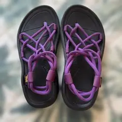 Teva パープル サンダルのサムネイル