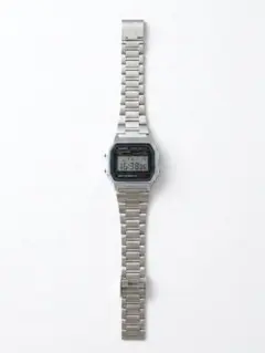 【美品】CASIO デジタル腕時計 シルバー